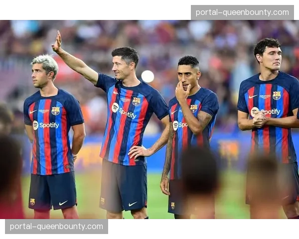 比利亚雷亚尔伤病潮下的战术调整 五后卫体系应对阵容危机 比利亚雷亚尔伤病潮下的战术调整 五后卫体系应对阵容危机