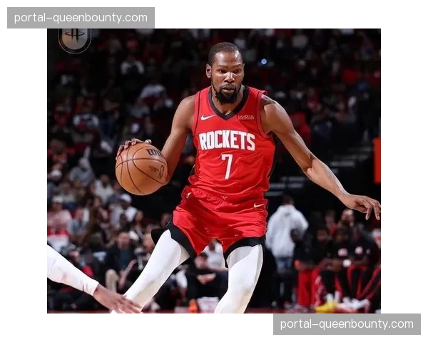 进攻路径侵犯概念模糊不清,杜兰特突破遭接触未吹防守犯规 进攻路径侵犯概念模糊不清,杜兰特突破遭接触未吹防守犯规